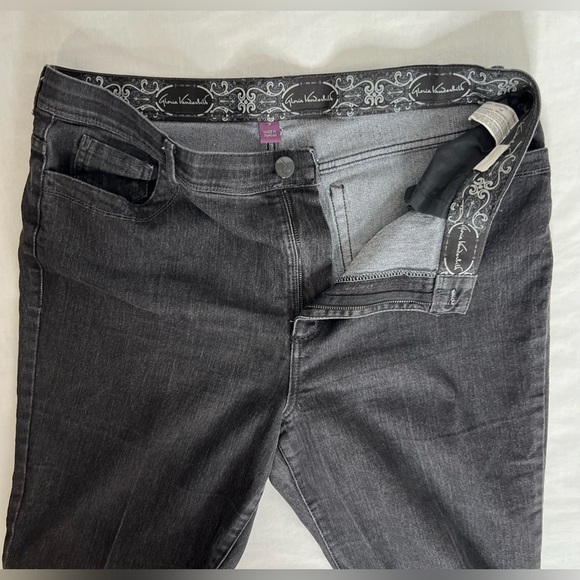 Gloria Vanderbilt Straight Leg Jeans Women's 18 Average Black 5-Pocket High Rise - Picture 4 of 10